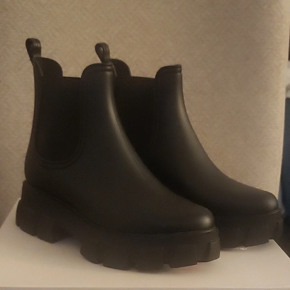 Jeffrey Campbell Black Ankle Boots - Picture 1 of 5